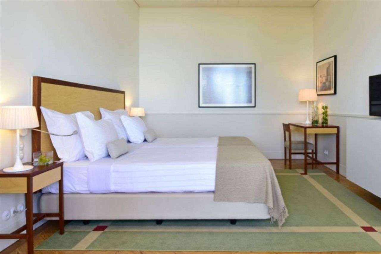 โปซาดา ดา เซรา ดา เอสเตรลา Hotel โกวิลา ภายนอก รูปภาพ